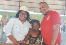 GALVAN: Plan Social, Alcaldía Municipal y Oficina de Gestión Senatorial premian cientos de madres.