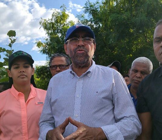 BAHORUCO: Director Indrhi promete rehabilitar sistema para aprovechar aguas vertidas en Lago Enriquillo.