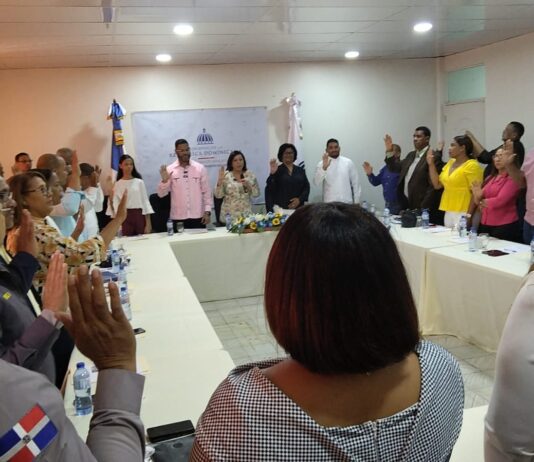 NEYBA: Viceministra de Educación Juramenta mesa de diálogo en la Regional 18.