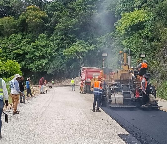 MOPC a punto de terminar reparación Carretera Neyba-El Aguacate.